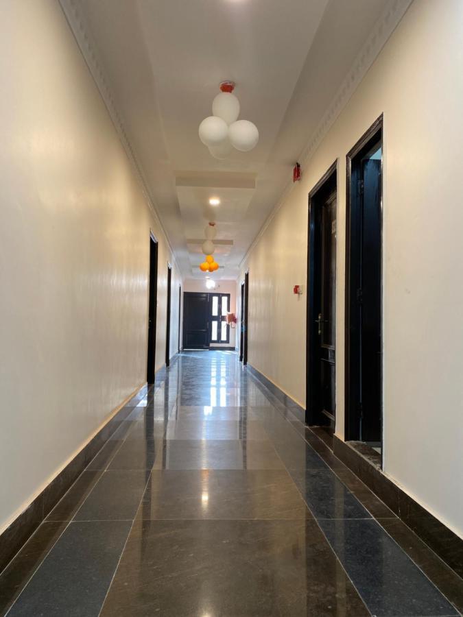 S.R Plaza Otel Khurja Dış mekan fotoğraf